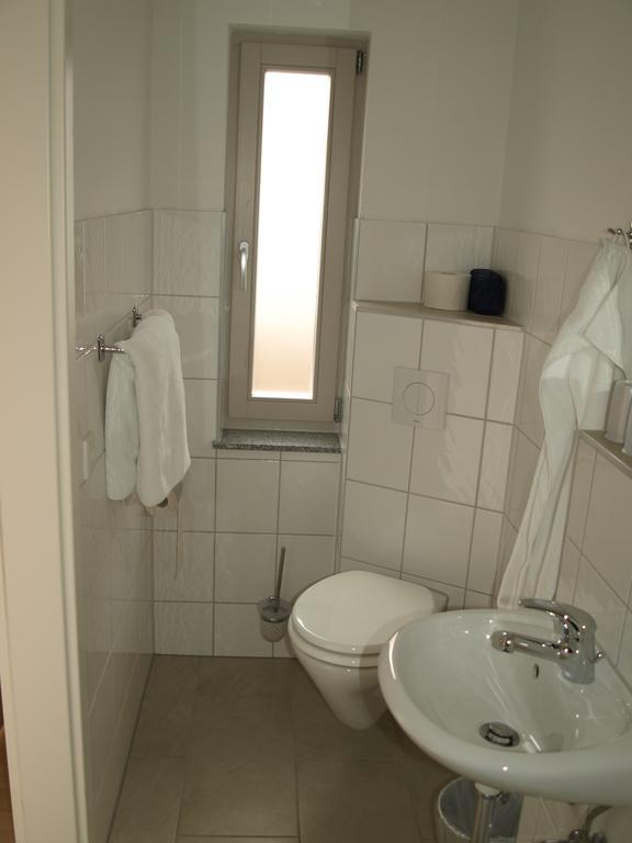 Gaestehaus In Der Gotthardtstrasse Érfurt Habitación foto